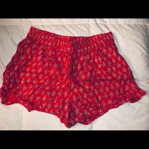 Flowy Patterned Red Shorts 🔹